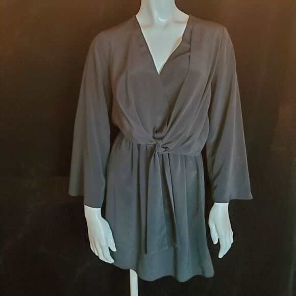 Topshop Tiffany Black Knot Dress (2) - Picture 4 of 7